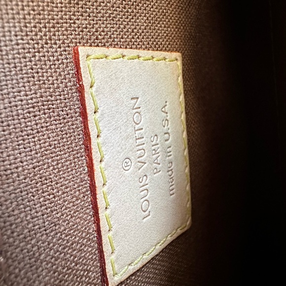 LOUIS VUITTON AUTHENTIC Monogram Pochette Marelle Pouch - Picture 14 of 16